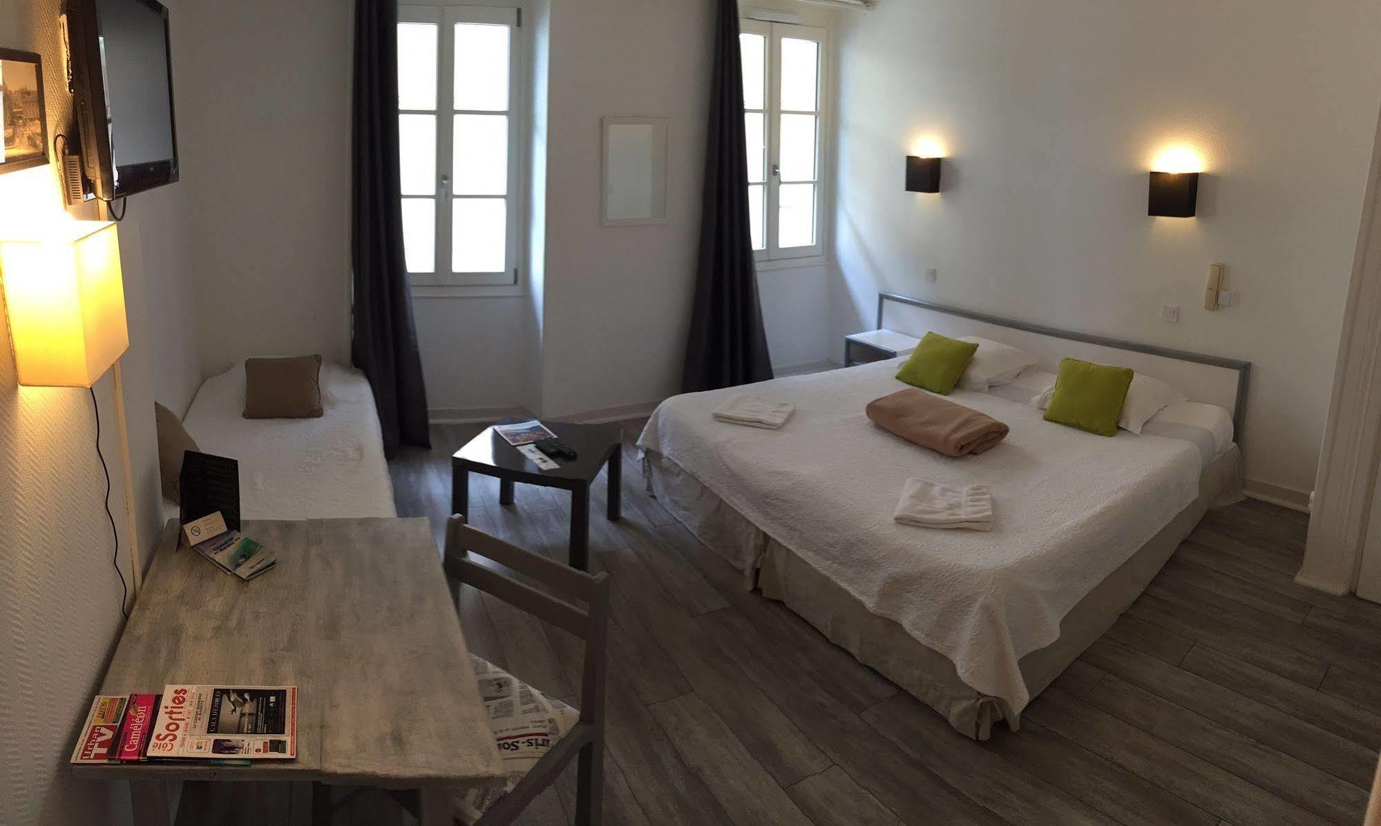 Le Petit Hotel เบียริตซ์ ภายนอก รูปภาพ